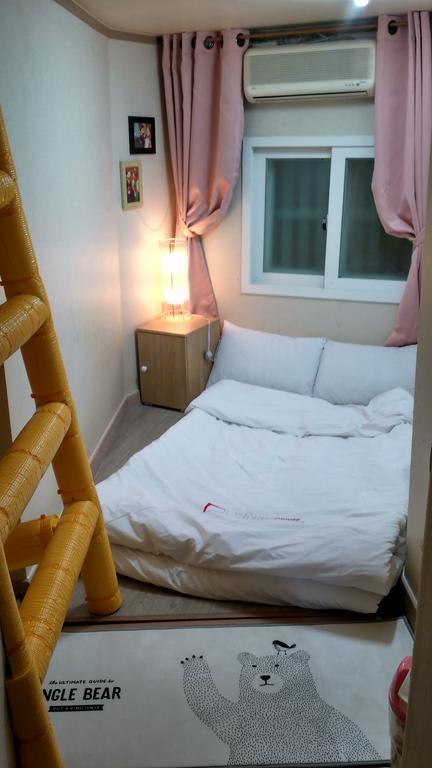 Guesthouse Myeongdong 2 Сеул Екстериор снимка